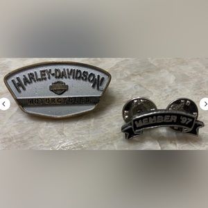 VINTAGE HARLEY DAVIDSON ARCHED BADGE VEST PIN "MEMBER '97" & Harley Davidson Pin